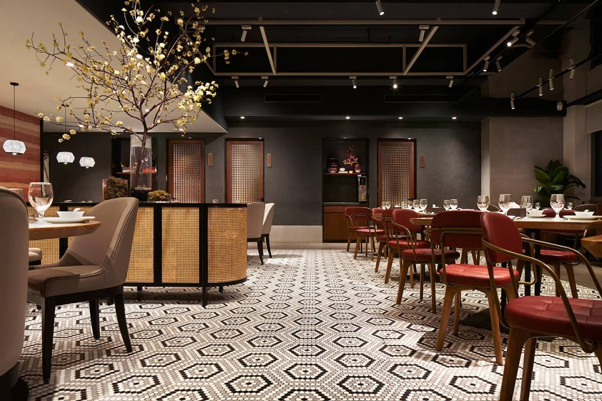 Бар  в еклектичному стилі