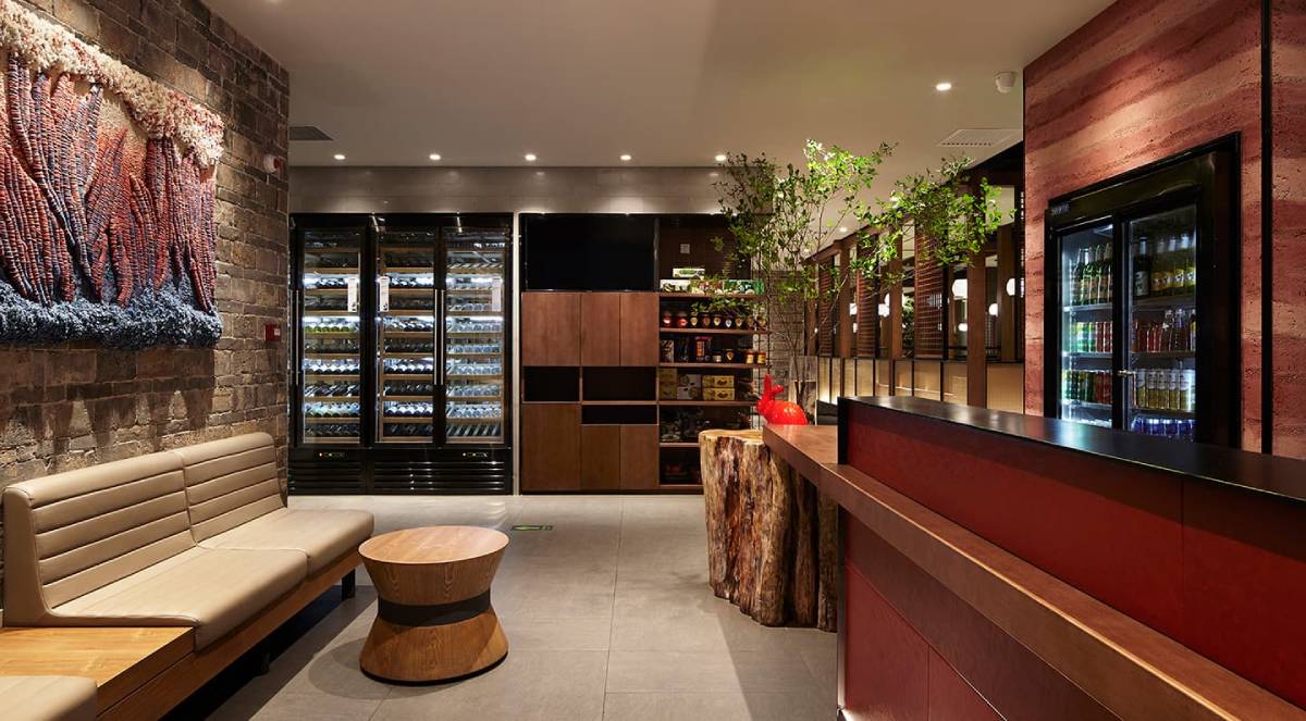 Бар  в еклектичному стилі