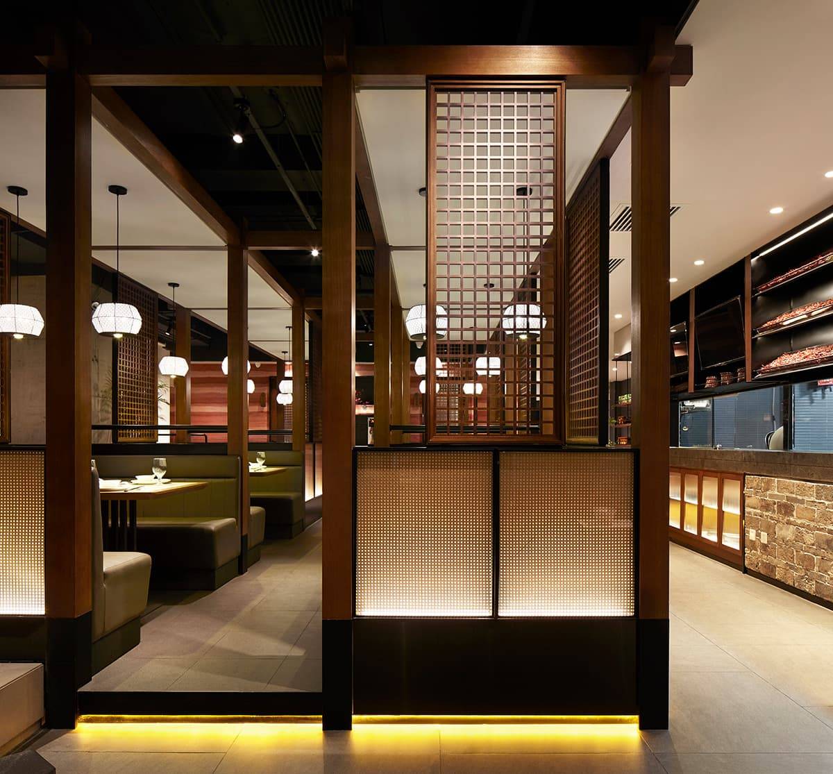 Бар  в еклектичному стилі