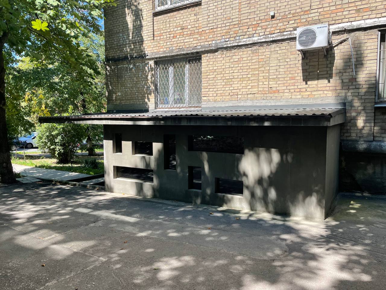 Вхідна група з прибудовою  для офісу компанії Talant school Наталі Могилевської