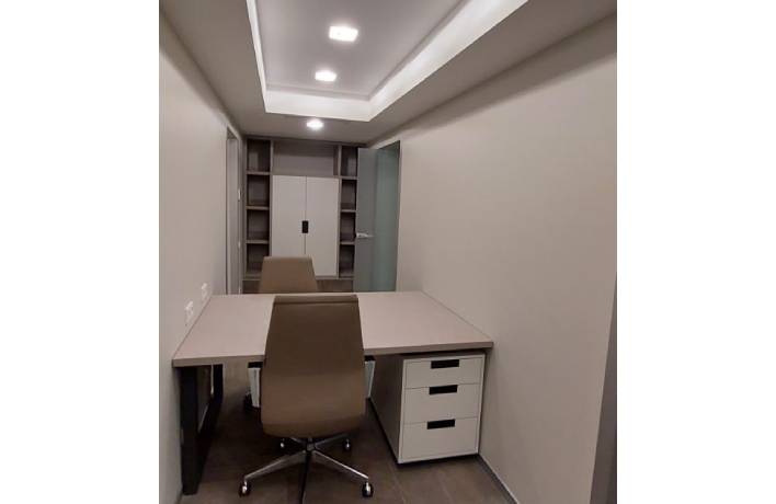 Two-level office in Prorizna street