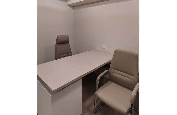 Two-level office in Prorizna street